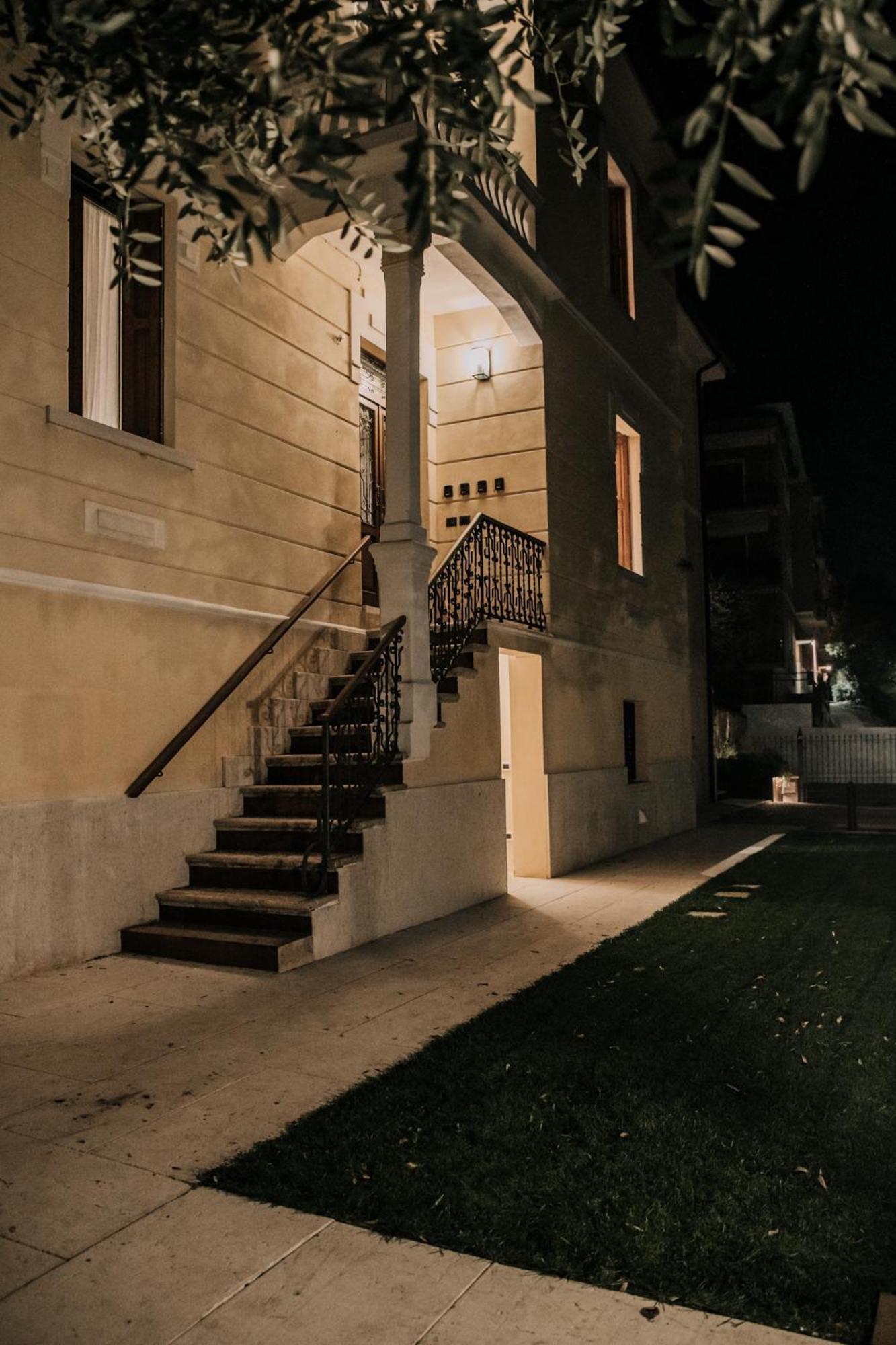 Naboo Verona Luxury Suites Exterior foto