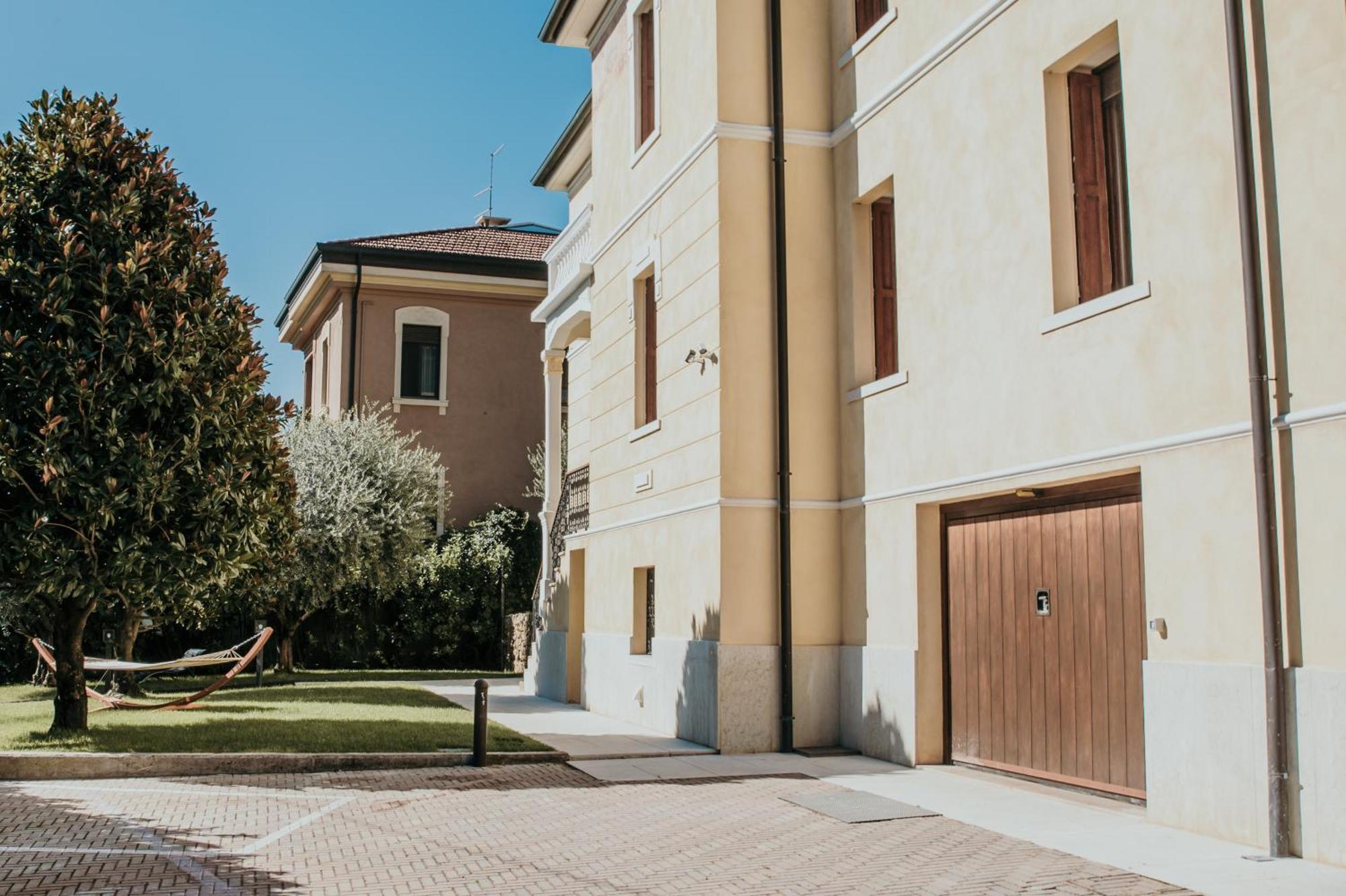 Naboo Verona Luxury Suites Exterior foto